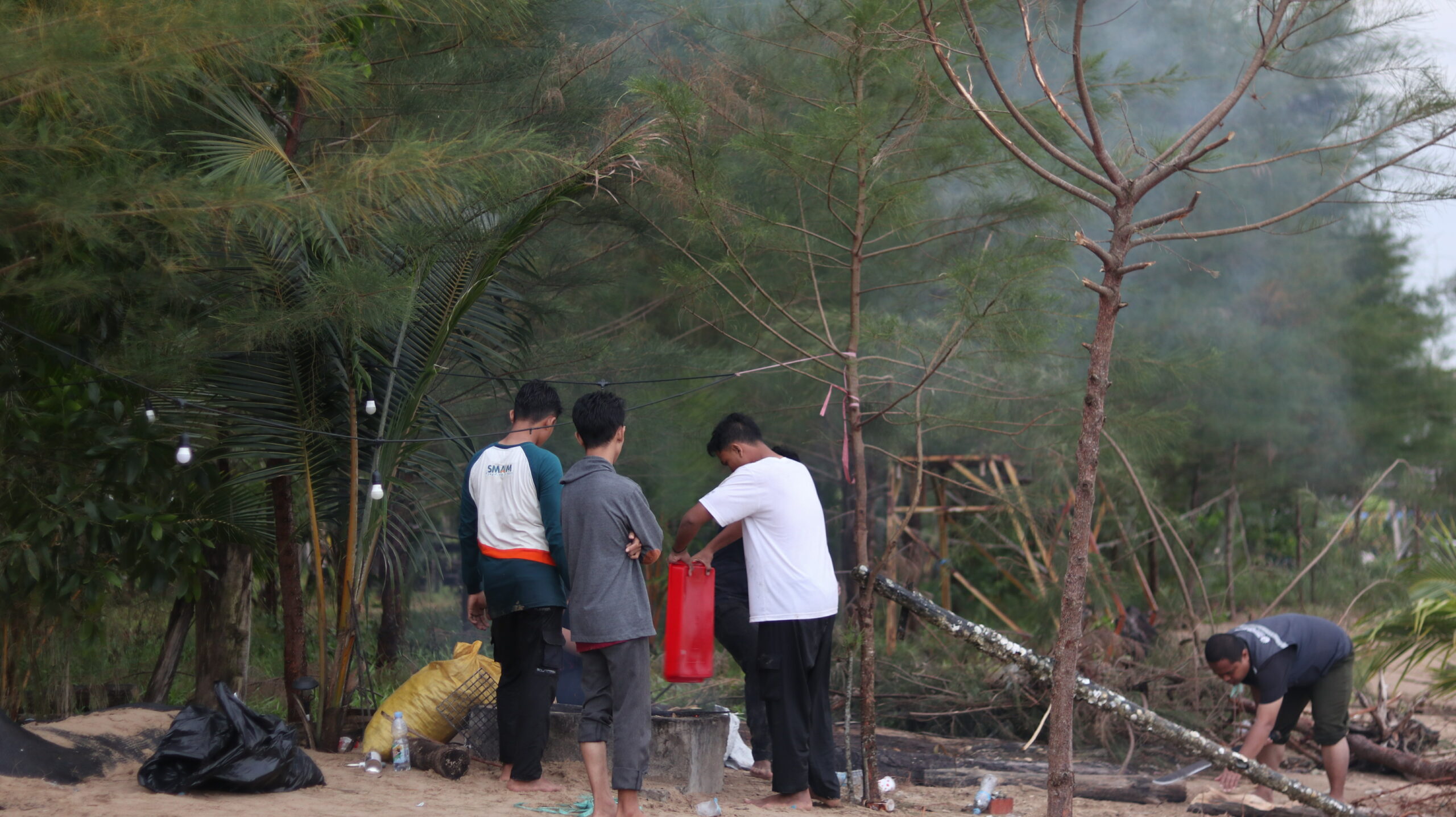 Rihlah Santri 2022:  Santri Istiqamah di Pantai Balikpapan