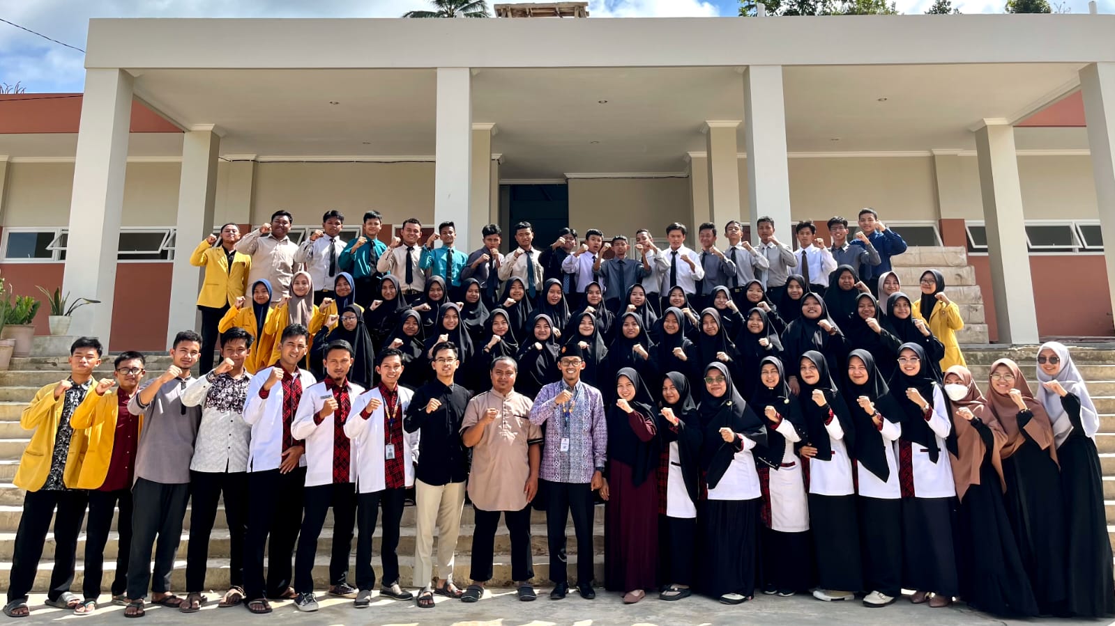Kepala Sekolah SMA Istiqamah Muhammadiyah Boarding School Secara Resmi Menutup Kegiatan FORTASI Tahun Ajaran 2023/2024