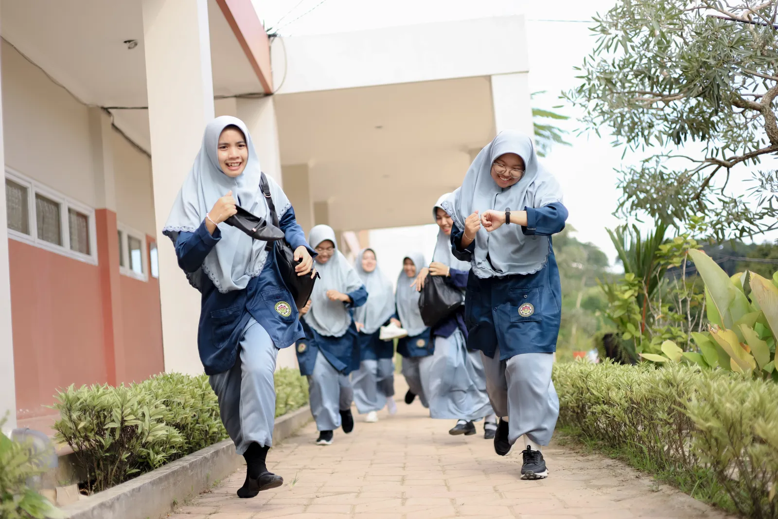 Kurikulum Merdeka Belajar & Teknologi Digital