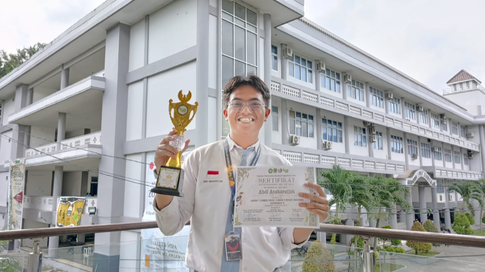 Abdi Santri Kelas Xii Raih Juara 1 Orasi Ilmiah Euphorbio ke 9 Fmipa UNMUL