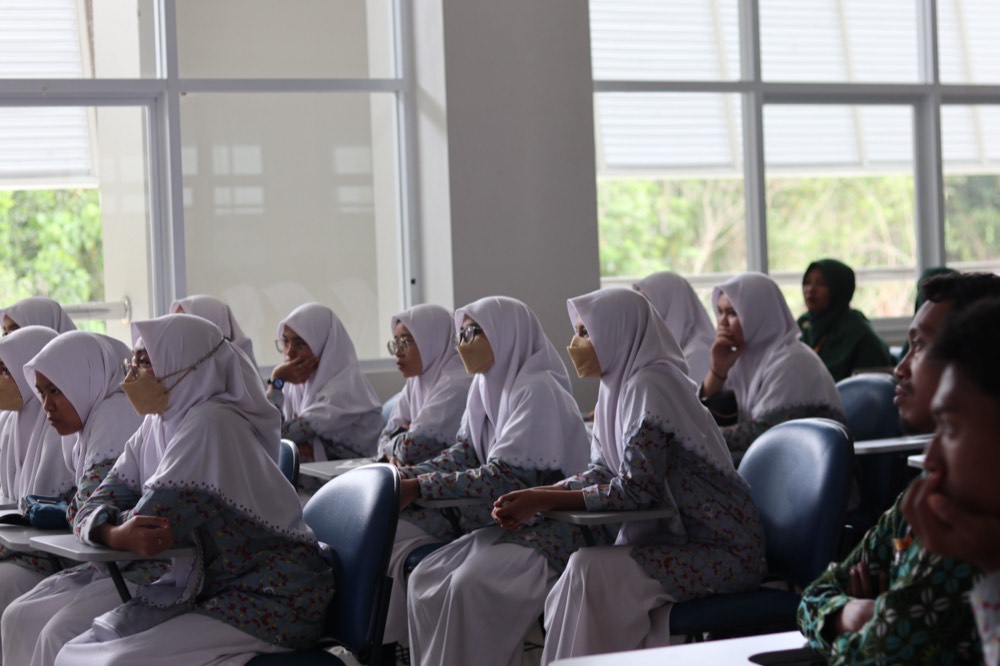 SMA Istiqamah Goes to Campus Institut Teknologi Balikpapan